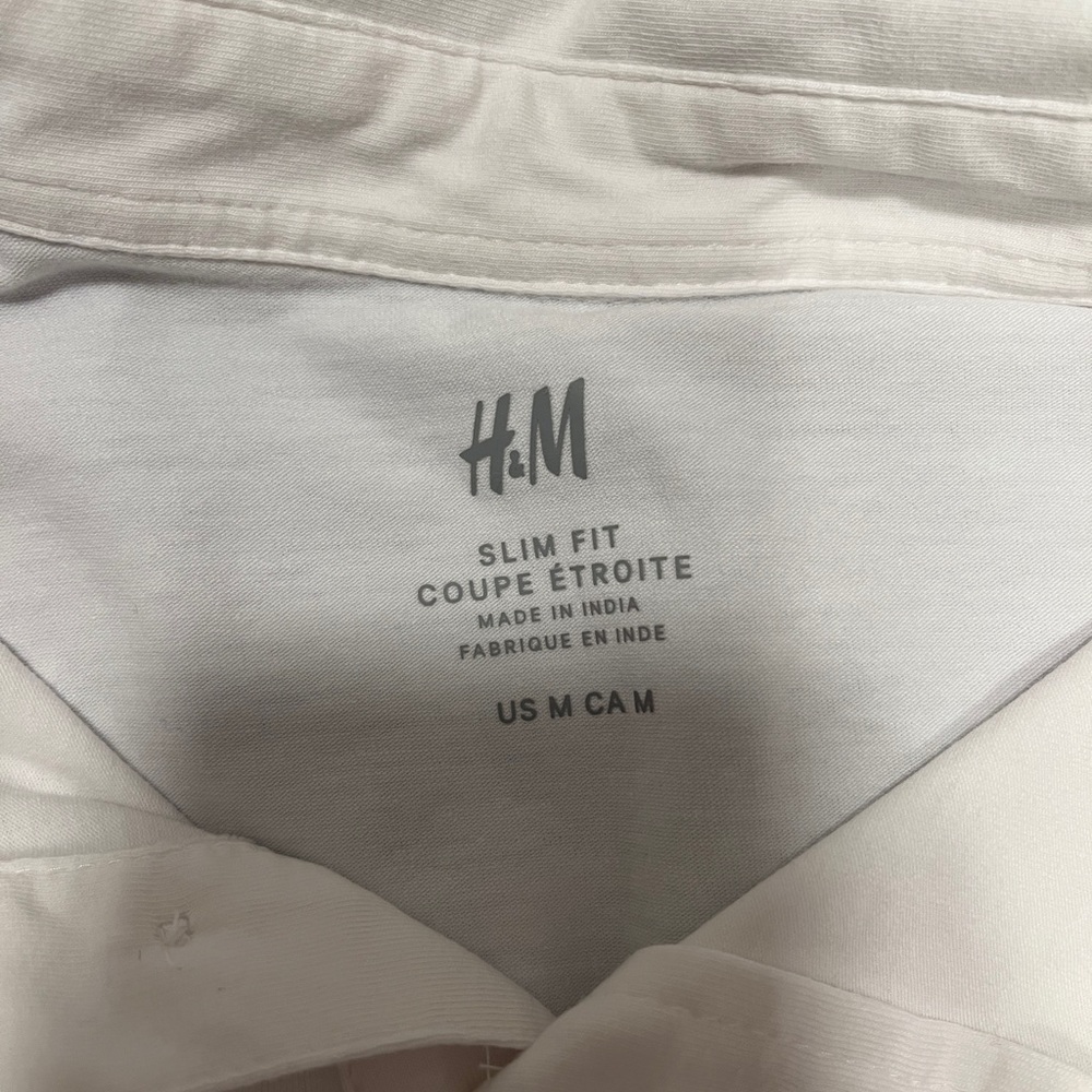 2 Men's H&M slim fit polos, size medium, blue and white - Picture 2 of 5
